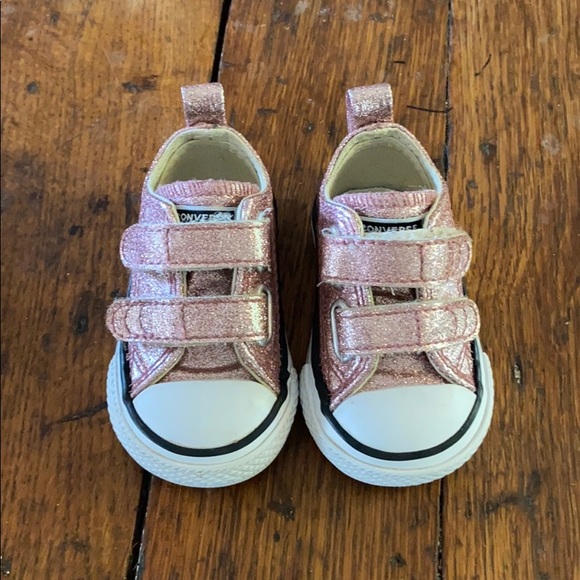 baby converse pink glitter